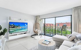 Chateau By The Sea 302